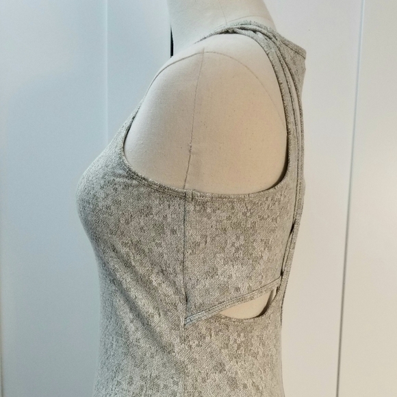 Gymshark Grayish green/Olive Green Women's Active Athletic Sporty Tank Top, S - Picture 6 of 9